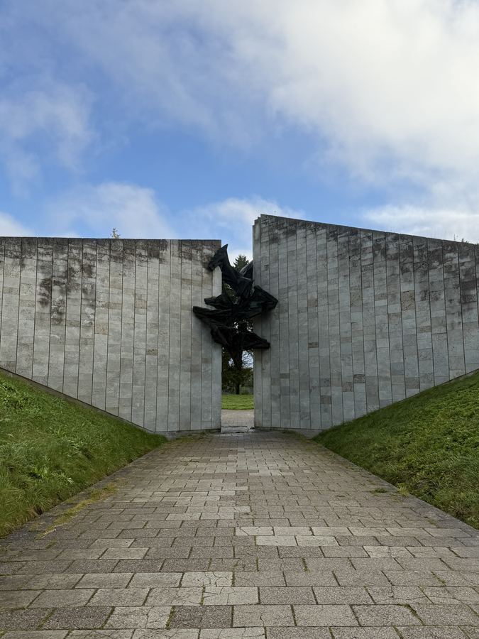 Maarjamäe Memorial — Soviet Monumental Landscape, Tallinn