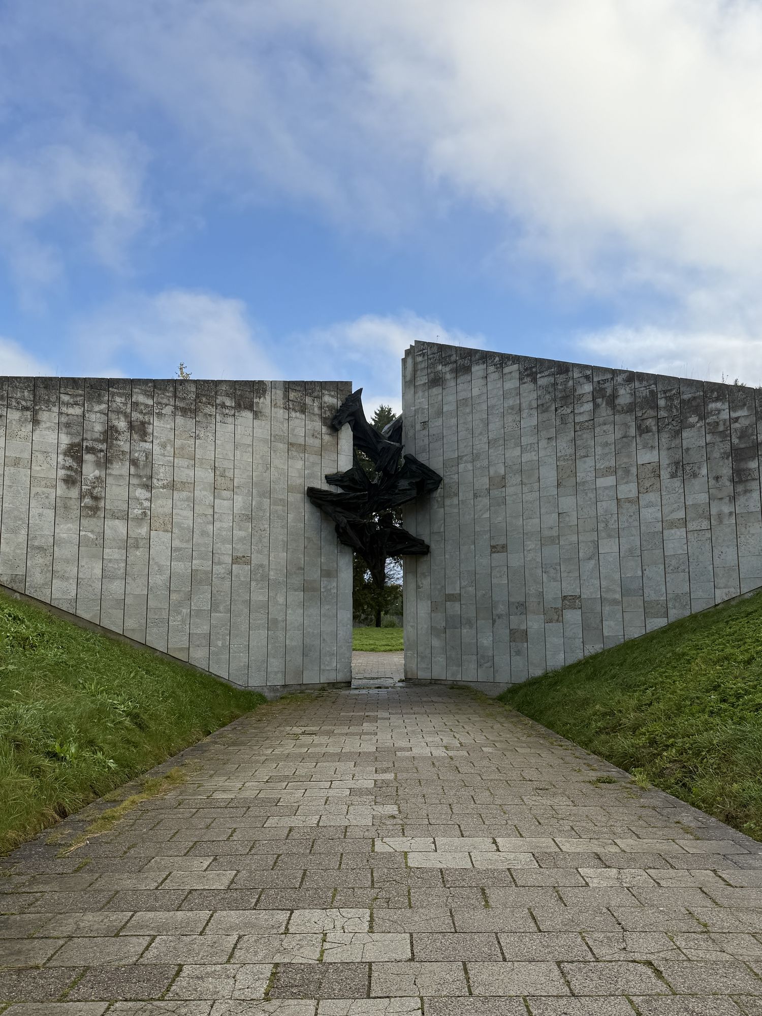 Maarjamäe Memorial — Soviet Monumental Landscape, Tallinn
