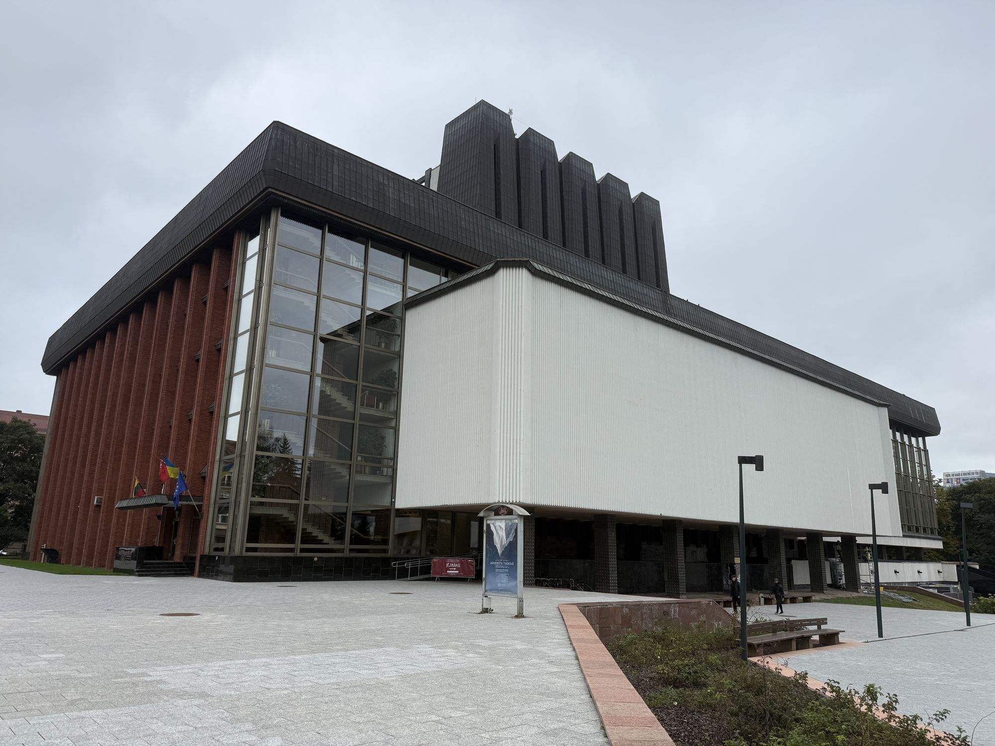 National Opera and Ballet Theatre — Soviet Modernism, Vilnius