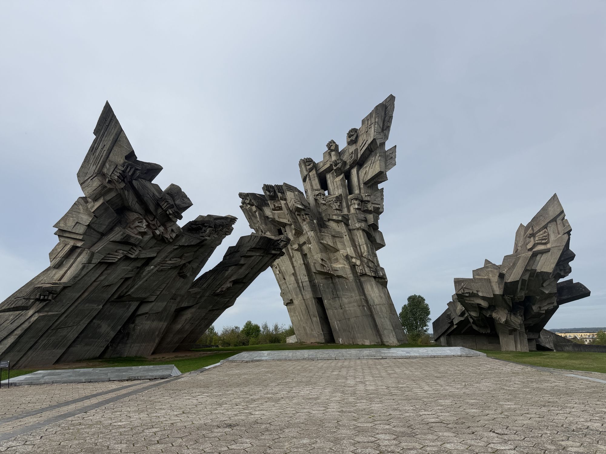 Ninth Fort Memorial — Soviet Monumental Sculpture, Kaunas
