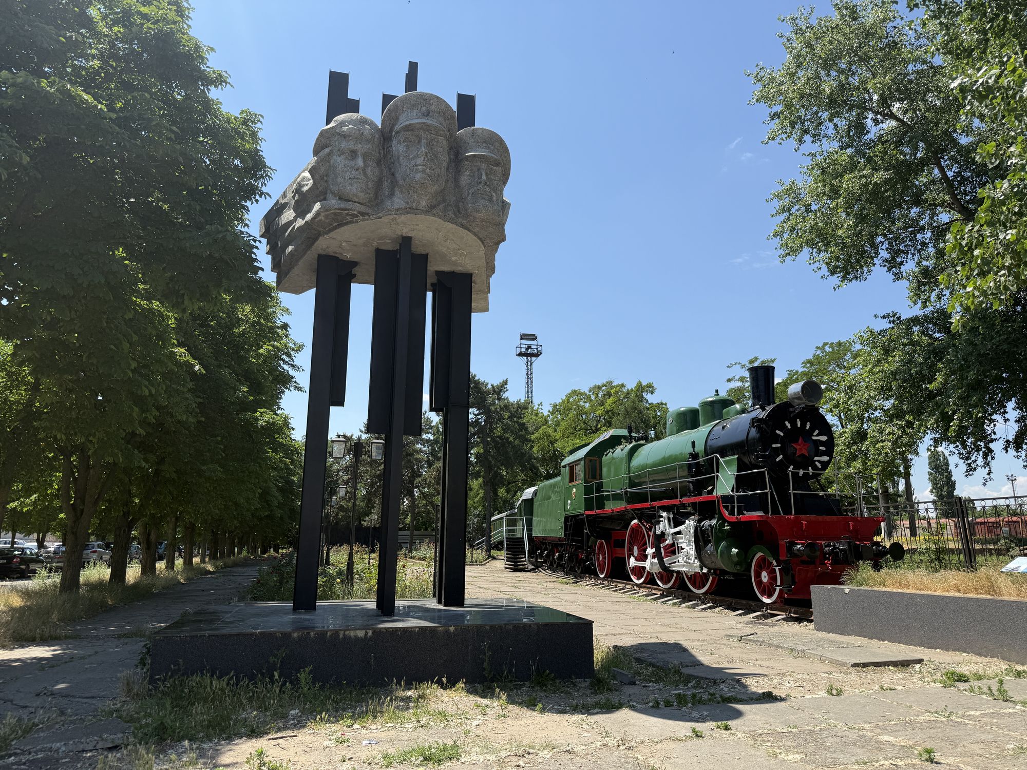 Bender Train Station